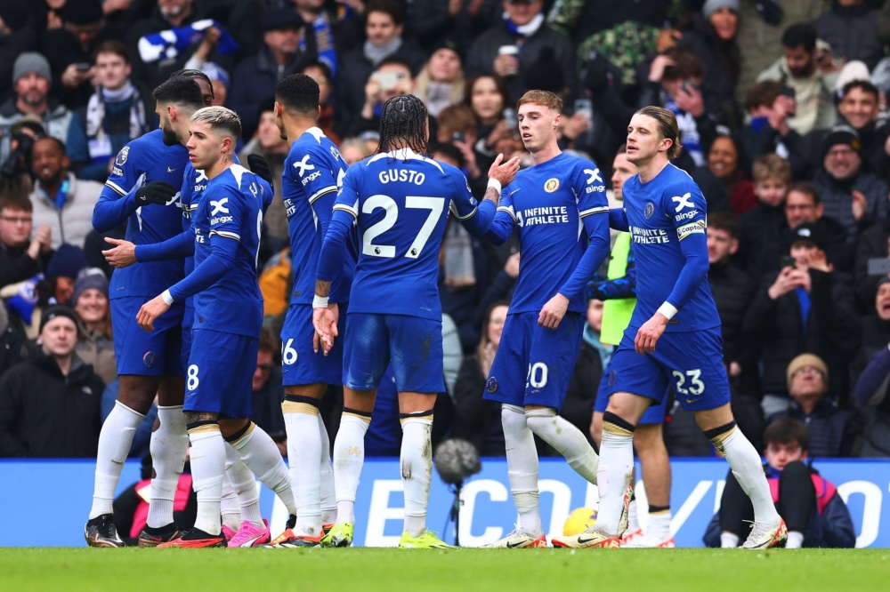 东体：男篮惨败会影响男足；邵佳一带队要改造思想和精神面貌