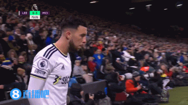 沃克＆乔治发挥出色，沃克半场16分已经刷新赛季新高