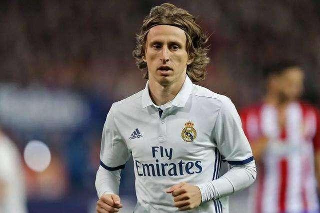 中超比赛回放：北京国安2-1战胜广州队,